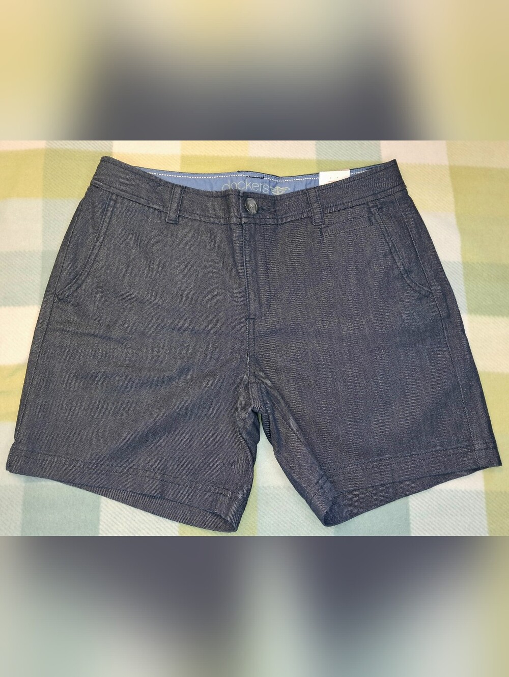 Dockers Women's Chambray Denim Style Chino Mid Rise Shorts Size 6 NWT